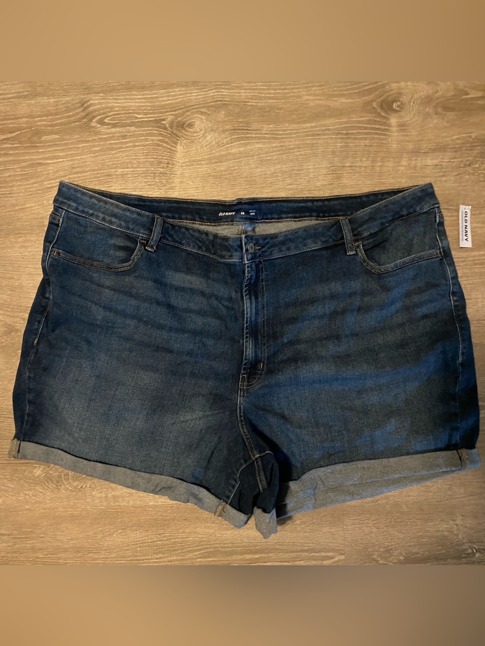 Old Navy Women’s Cuffed Jean Short